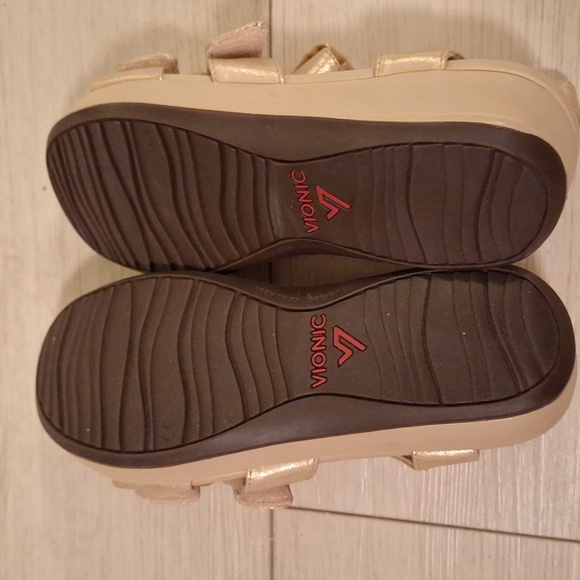 Vionic Tami gold Metallic Platform Wedge Sandals 8 - Picture 7 of 11